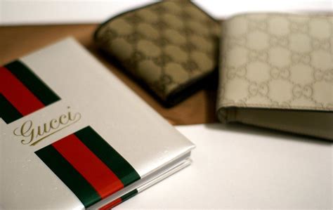 a qui appartient gucci|l'histoire de gucci.